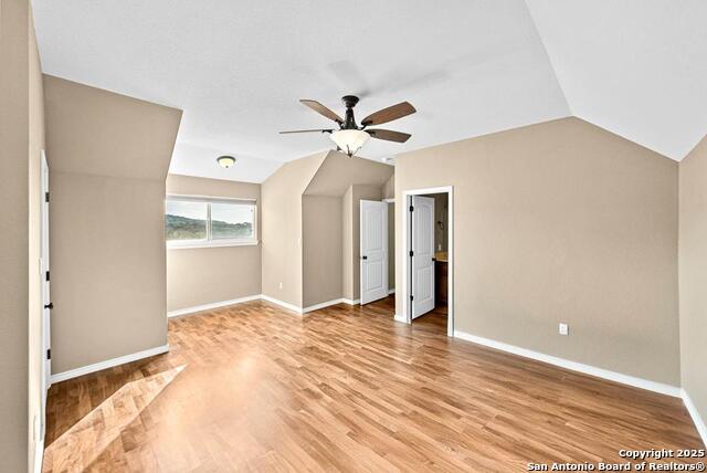 Listing photo id 14 for 103 Cranbrook Court