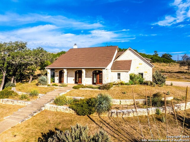 Listing photo id 0 for 103 Cranbrook Court