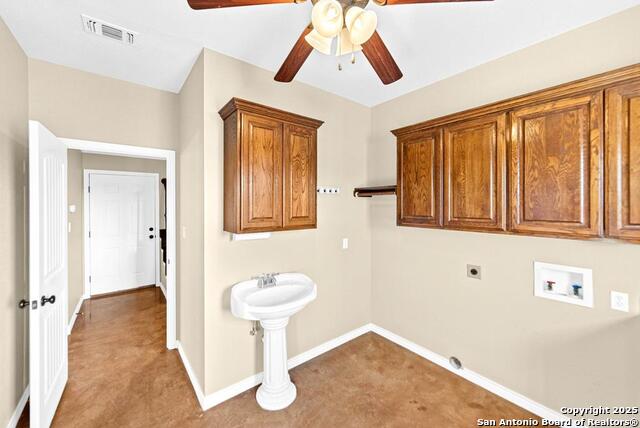 Listing photo id 19 for 103 Cranbrook Court