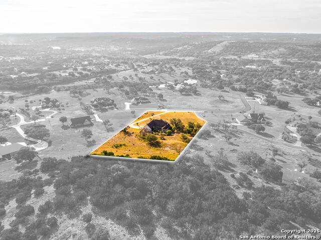 Listing photo id 29 for 103 Cranbrook Court