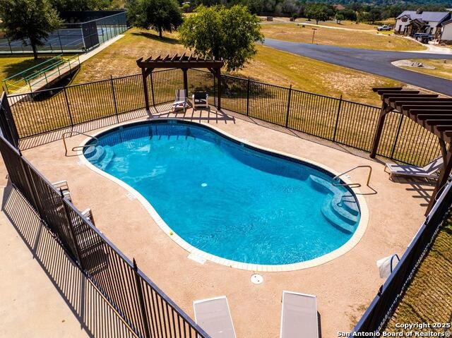 Listing photo id 34 for 103 Cranbrook Court