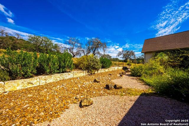 Listing photo id 43 for 103 Cranbrook Court