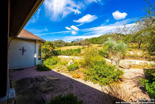 Listing photo id 46 for 103 Cranbrook Court