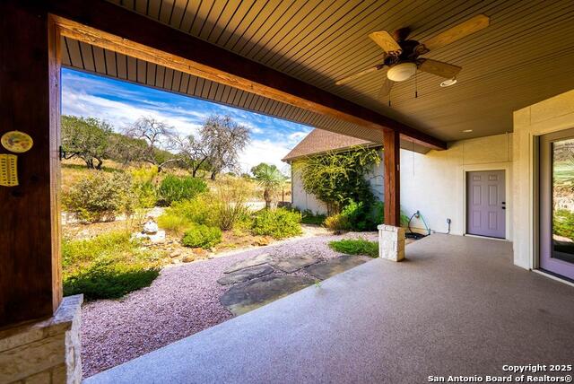 Listing photo id 47 for 103 Cranbrook Court