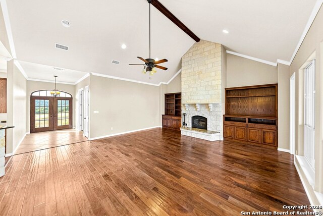 Listing photo id 3 for 103 Cranbrook Court