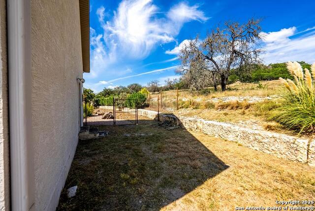 Listing photo id 50 for 103 Cranbrook Court