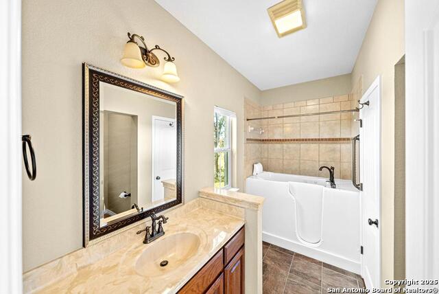 Listing photo id 53 for 103 Cranbrook Court