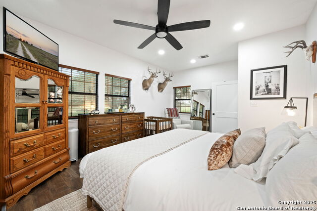 Image 12 of 35 For 2605 Schuttig Road