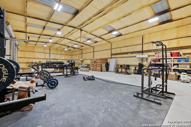 Image 19 of 35 For 2605 Schuttig Road