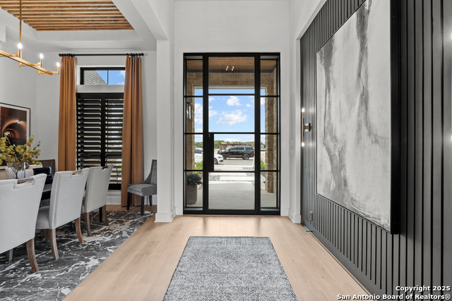 Listing photo id 8 for 225 Storm Way