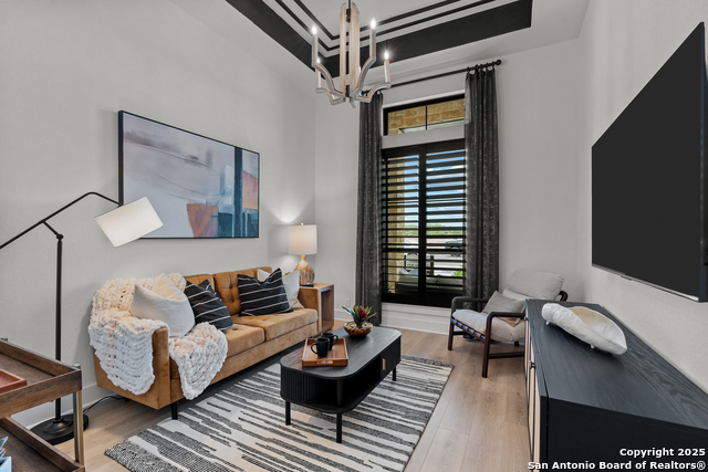 Listing photo id 10 for 225 Storm Way