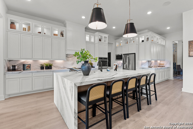 Listing photo id 15 for 225 Storm Way