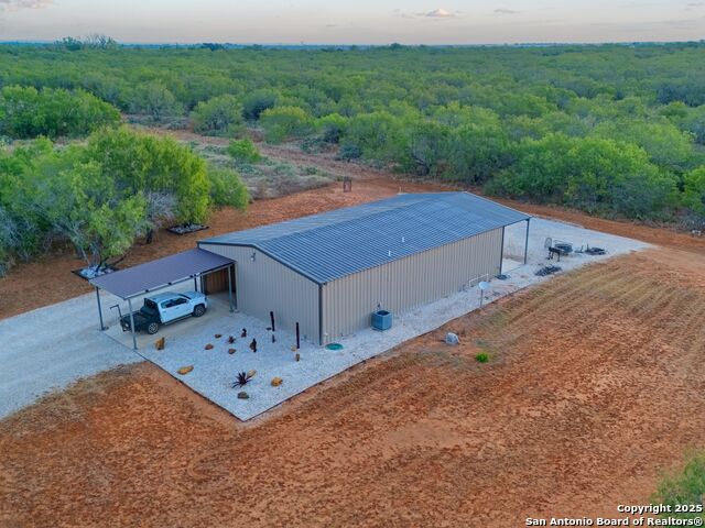 Listing photo id 40 for 10927 Fm 2146