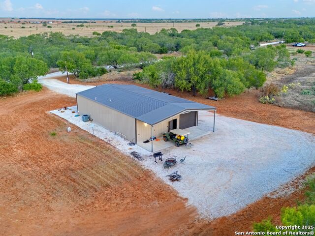 Listing photo id 41 for 10927 Fm 2146