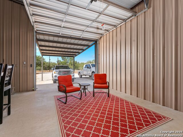 Listing photo id 43 for 10927 Fm 2146