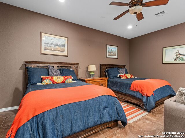 Listing photo id 48 for 10927 Fm 2146