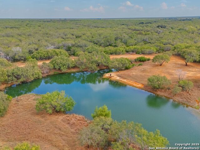 Listing photo id 65 for 10927 Fm 2146