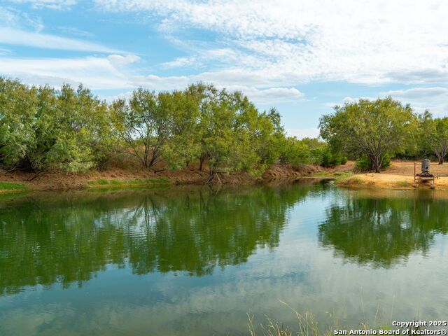 Listing photo id 77 for 10927 Fm 2146