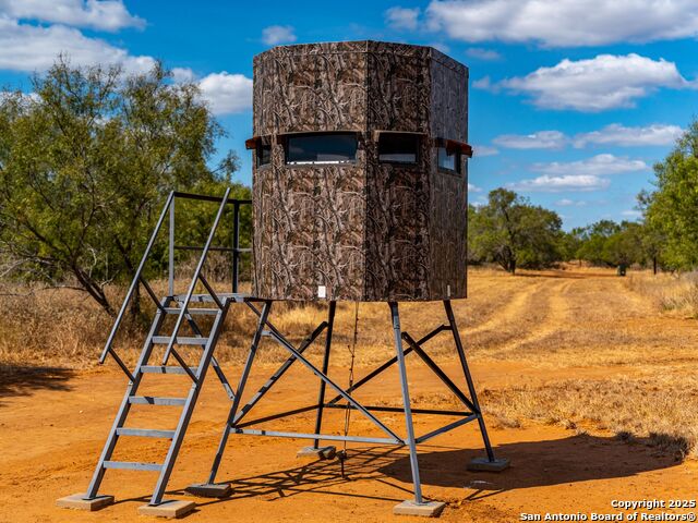 Listing photo id 86 for 10927 Fm 2146