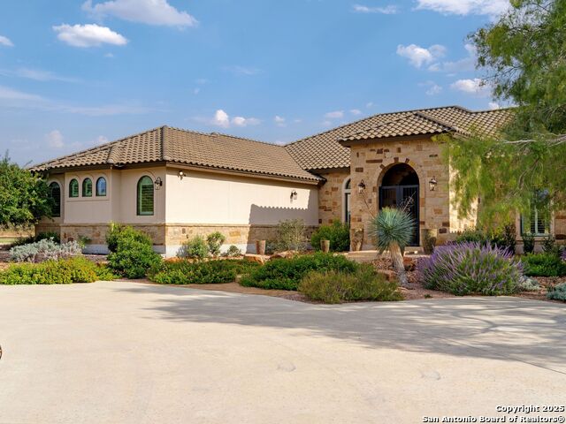 Listing photo id 7 for 10927 Fm 2146