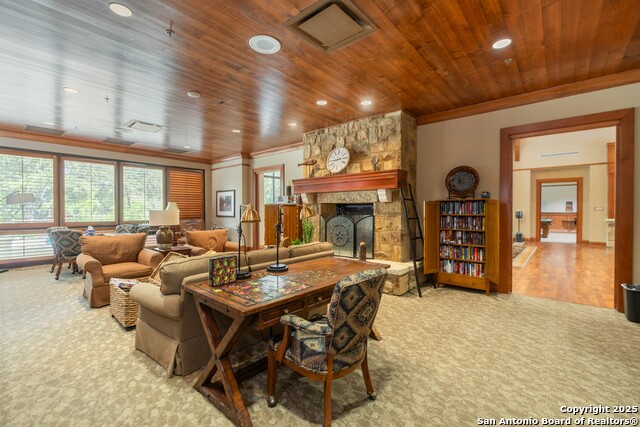 Listing photo id 32 for 3354 Blossom Row