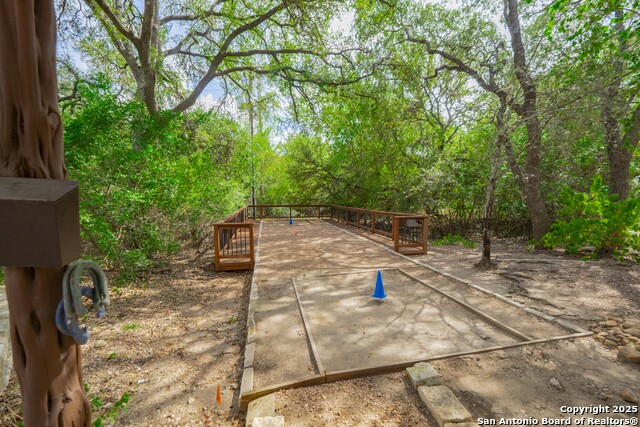 Listing photo id 37 for 3354 Blossom Row