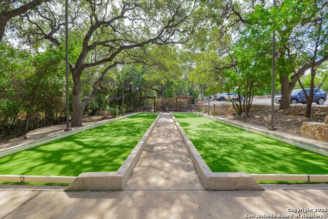 Listing photo id 38 for 3354 Blossom Row