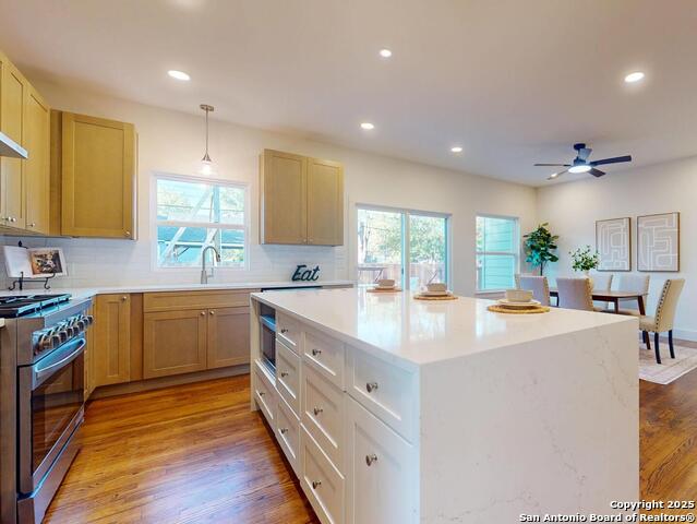 Listing photo id 9 for 141 Chevy Chase