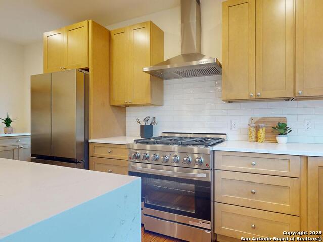 Listing photo id 12 for 141 Chevy Chase