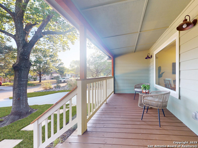 Listing photo id 0 for 141 Chevy Chase