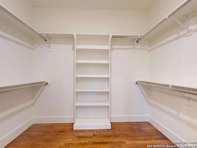 Listing photo id 18 for 141 Chevy Chase