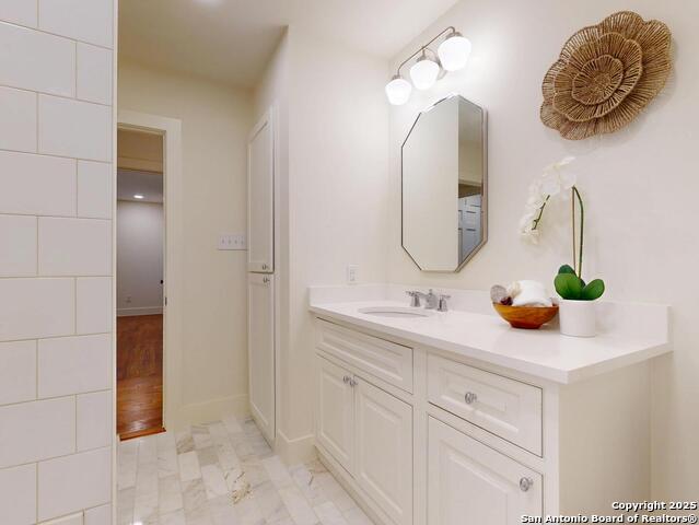 Listing photo id 21 for 141 Chevy Chase