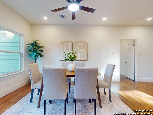 Listing photo id 7 for 141 Chevy Chase