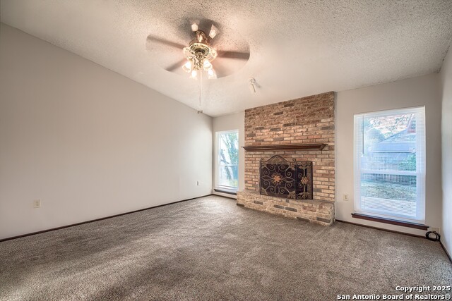 Listing photo id 7 for 7002 Autumn Chase