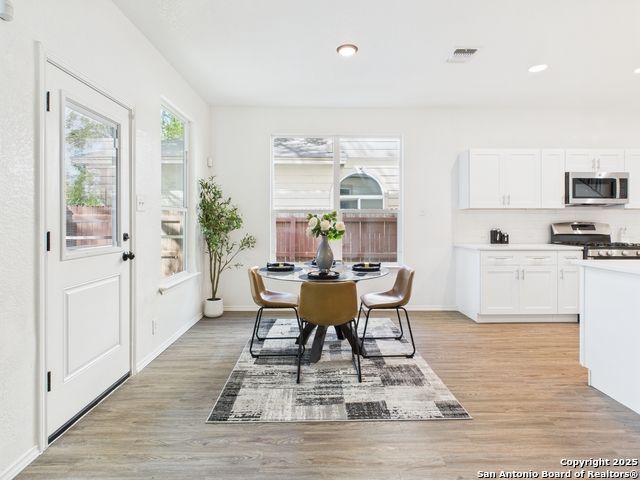 Image 12 of 39 For 4526 Harrisburg