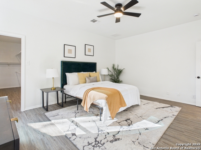 Image 15 of 39 For 4526 Harrisburg