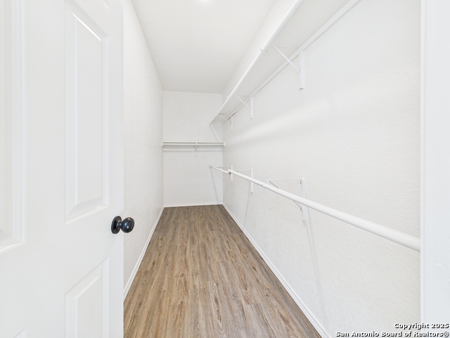 Image 19 of 39 For 4526 Harrisburg