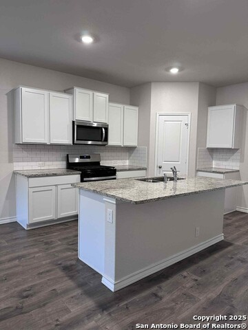 Image 2 of 21 For 21328 Ruby Creek