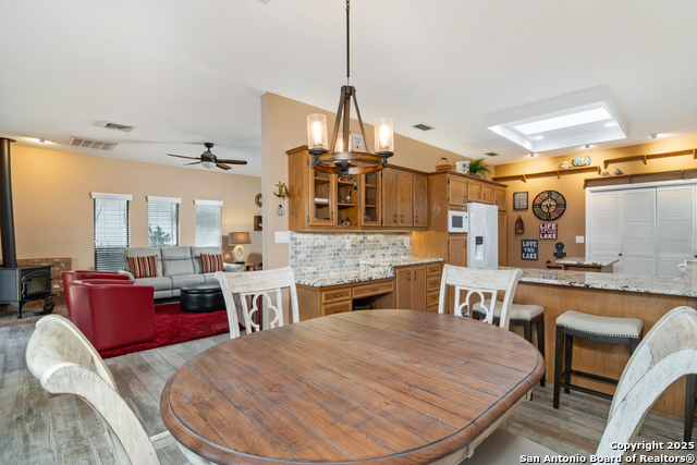 Image 11 of 30 For 875 Gallagher