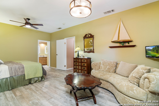 Image 18 of 30 For 875 Gallagher