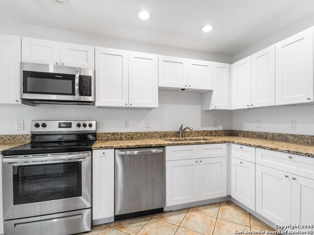 Image 10 of 23 For 235 Huisache Avenue #1202 E