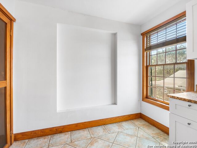 Image 9 of 23 For 235 Huisache Avenue #1202 E