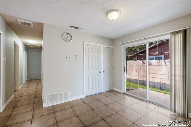 Image 10 of 27 For 4910 Brockman Street