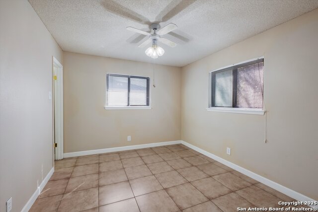 Image 15 of 27 For 4910 Brockman Street