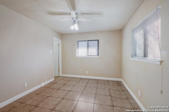 Image 16 of 27 For 4910 Brockman Street