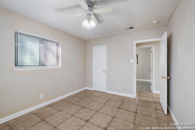 Image 17 of 27 For 4910 Brockman Street