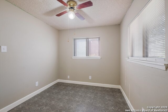 Image 23 of 27 For 4910 Brockman Street