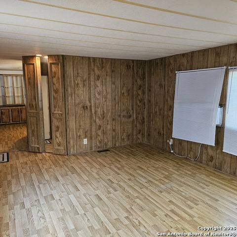 Image 14 of 17 For 161 Green Valley E
