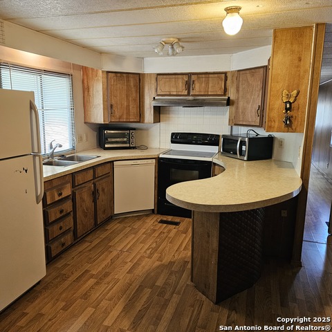 Image 6 of 17 For 161 Green Valley E