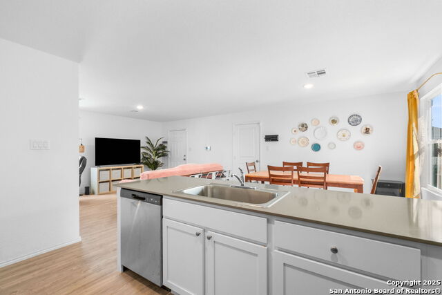 Listing photo id 8 for 9103 Stellar Hill